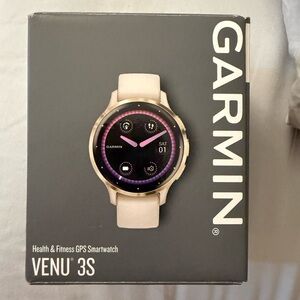 Garmin Venu 2S with Black and Cream Design